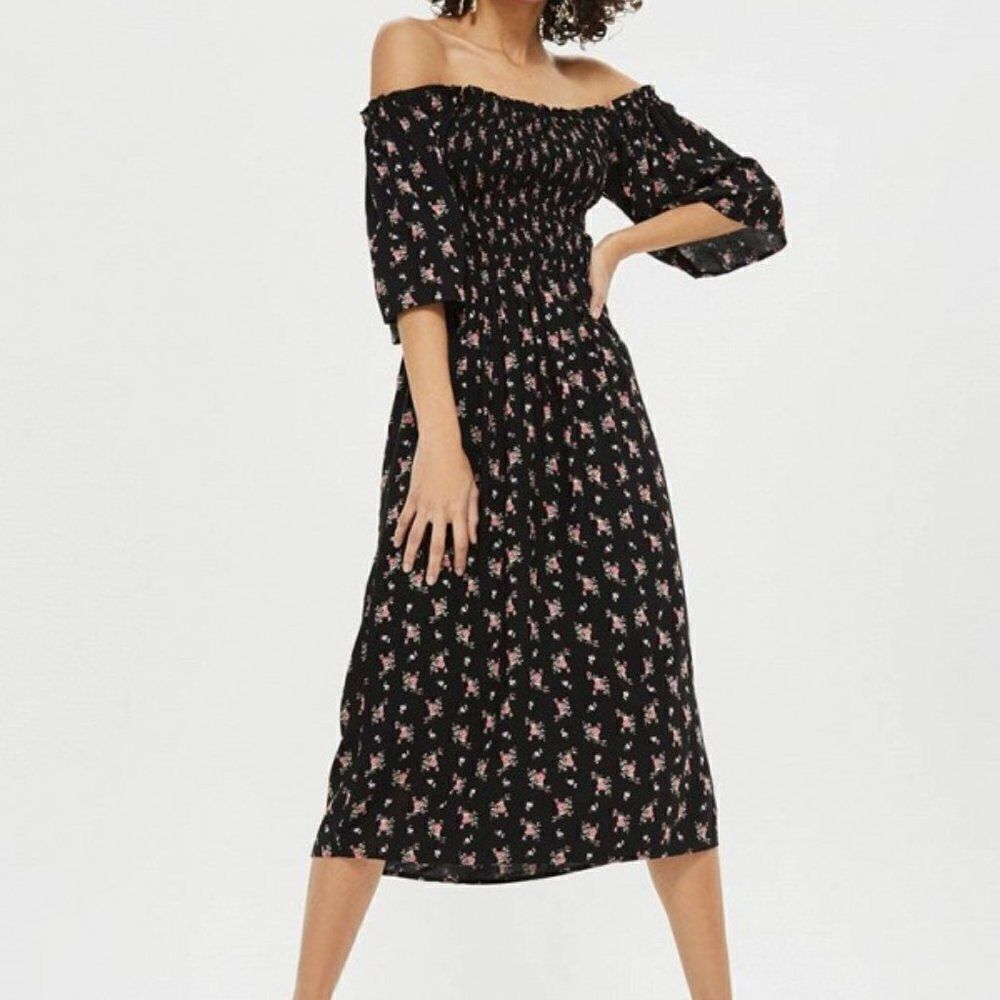 Topshop Floral Print Bardot Smocked Off-Shoulder Midi Dress - size 2 in Black.